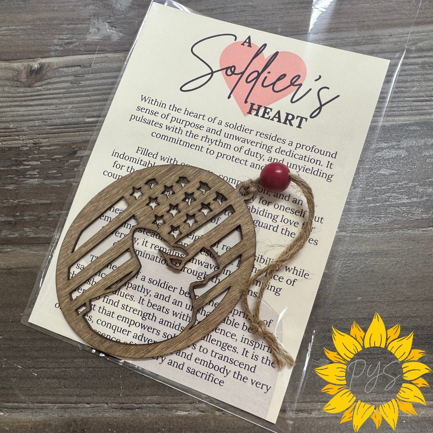 A Soldier’s Heart — Saluting Soldier Wood Ornament/Tag with 5x7 Card