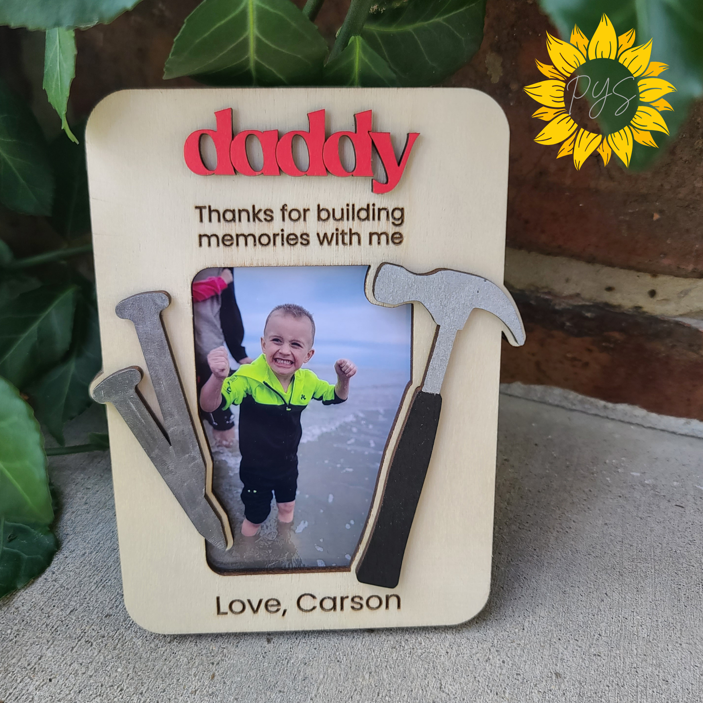 Daddy Builder Picture Frame 🔨 | Personalized Father’s Day Gift | Wallet Size Magnetic Photo Frame