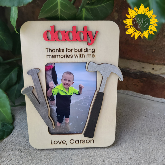 Daddy Builder Picture Frame 🔨 | Personalized Father’s Day Gift | Wallet Size Magnetic Photo Frame